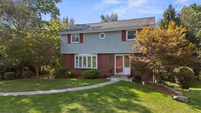 4077 Benden Cir, House other with 4 bedrooms, 2 bathrooms and 4 parking in Murrysville PA | Image 3