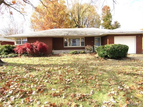 734 Berry Rd, Wood River, IL, 62095-1634 | Card Image