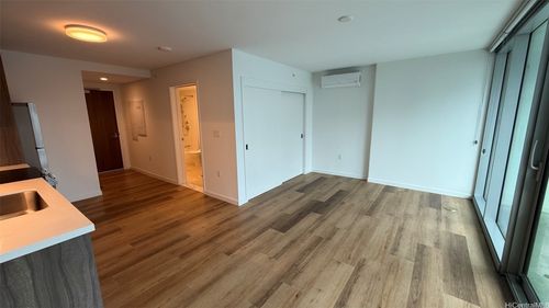310r-1500 Rycroft St, Honolulu, HI, 96814 | Card Image