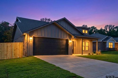16410 Crossing Cir, Lindale, TX, 75771 | Card Image