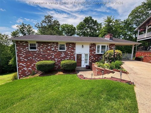 117 Wildwood Dr, Elkview, WV, 25071-9612 | Card Image
