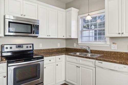 710 Joshua St, Columbia, TN, 38401-2487 | Card Image