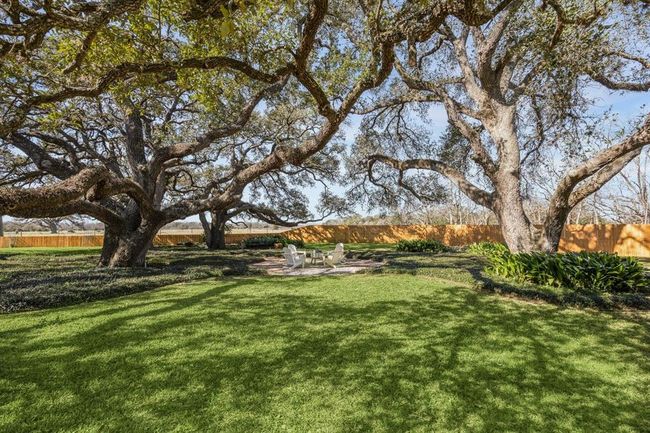1014 River Plant Rd, Home with 3 bedrooms, 3 bathrooms and null parking in Eagle Lake TX | Image 27
