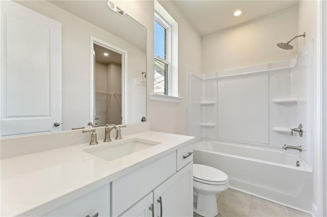 6935 Melody Ridge Road, House other with 5 bedrooms, 5 bathrooms and null parking in Buford GA | Image 7