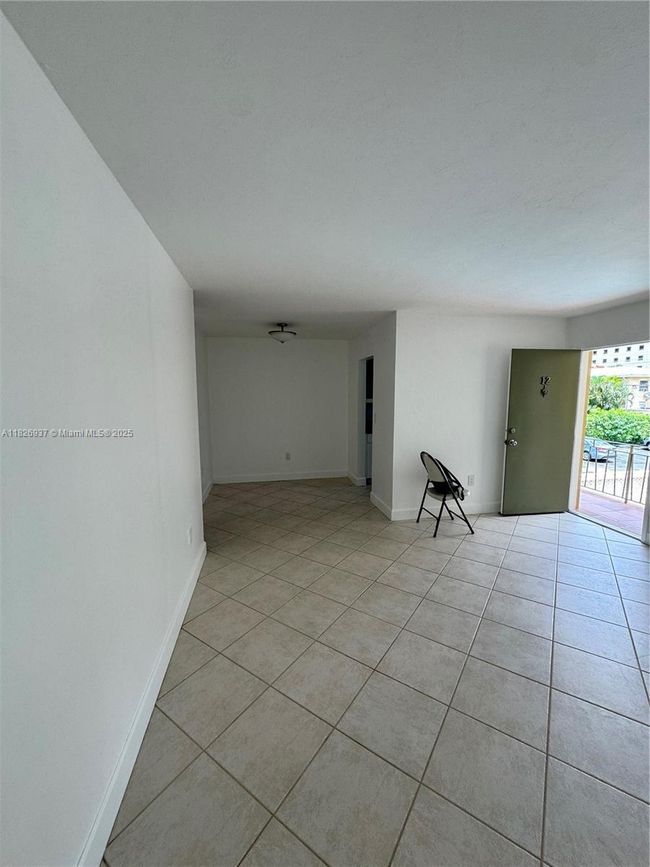 APT-5 - 115 Calabria Ave, Condo with 1 bedrooms, 1 bathrooms and null parking in Coral Gables FL | Image 6
