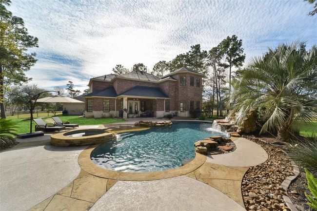 27603 Siandra Creek Ln, House other with 5 bedrooms, 5 bathrooms and 3 parking in Spring TX | Image 4