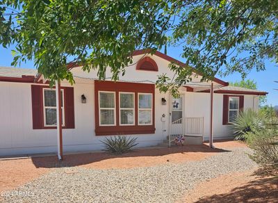 716 S Shallow Brook Loop, House other with 3 bedrooms, 2 bathrooms and null parking in Sierra Vista AZ | Image 2