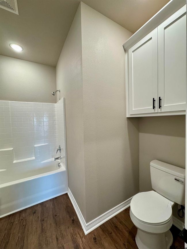 UNIT-201 - 1523 N Owens Ave, House other with 3 bedrooms, 3 bathrooms and null parking in Tyler TX | Image 11