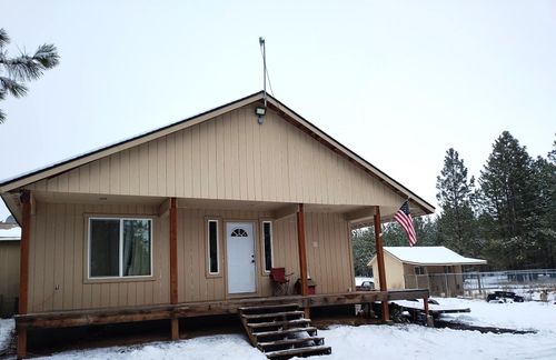 18427 W Burnett Rd, Nine Mile Falls, WA, 99026 | Card Image