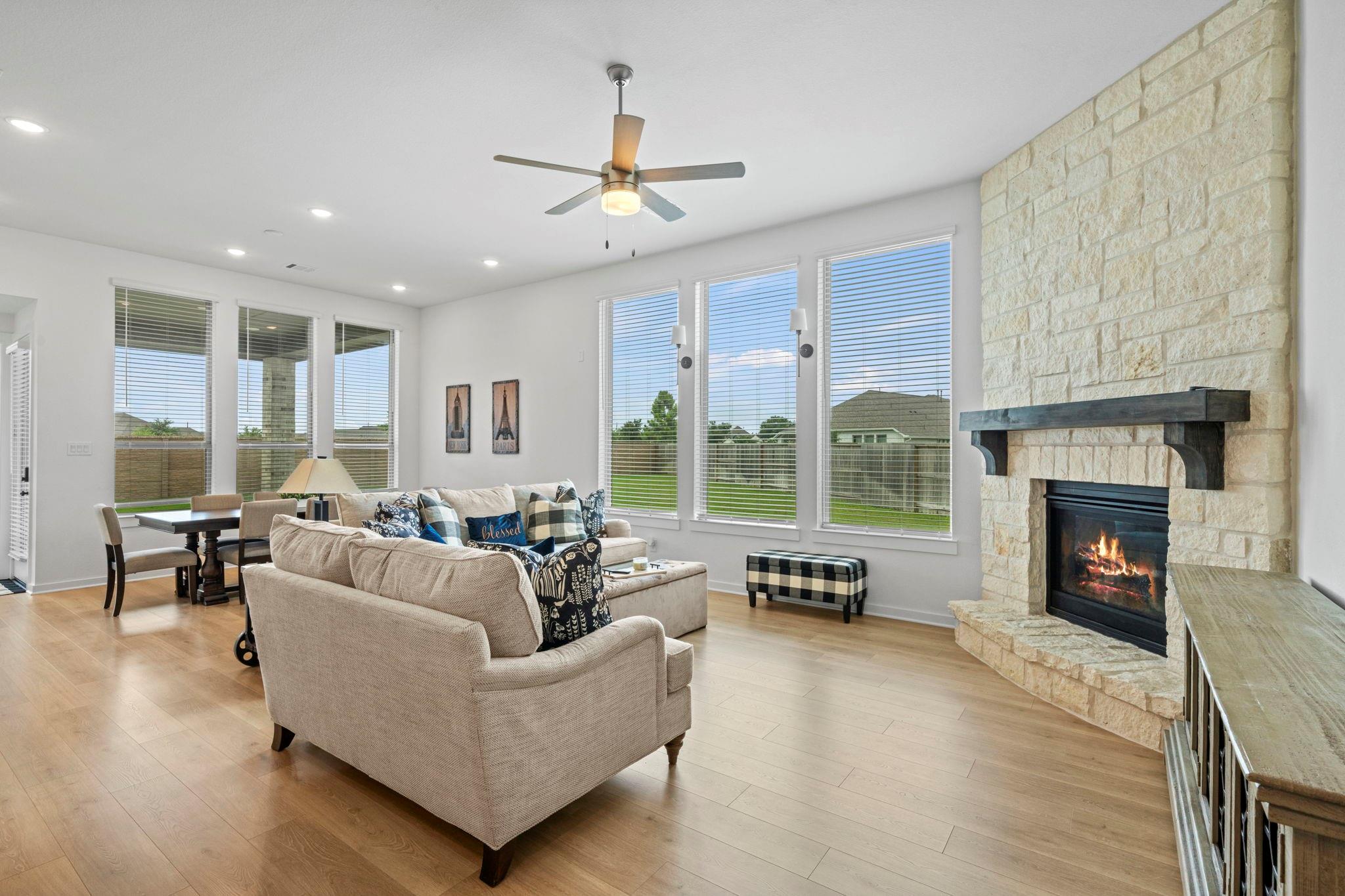 Residential in Rosharon