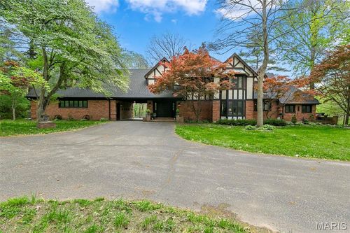 250 Quindaro Dr, Florissant, MO, 63034-1210 | Card Image