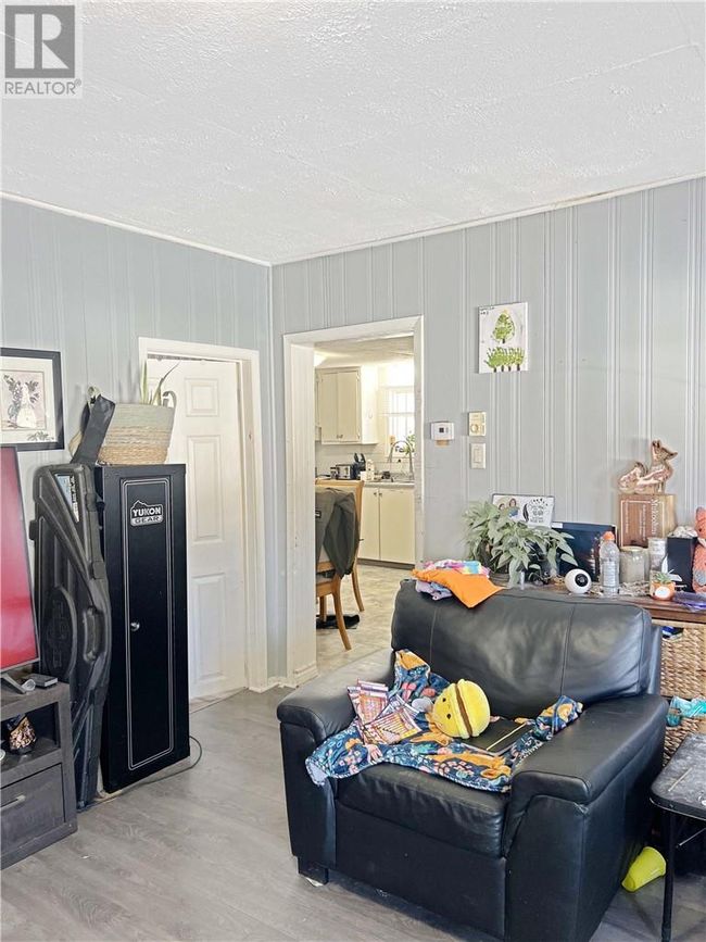 10 Stull St, House other with 2 bedrooms, 1 bathrooms and null parking in Capreol ON | Image 7