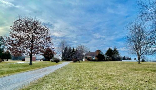 1020 N 250 E, Chesterton, IN, 46304-9332 | Card Image