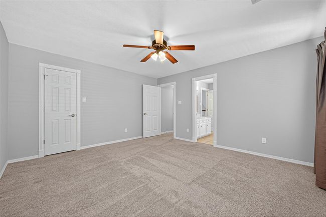 Upstairs Bedroom | Image 39
