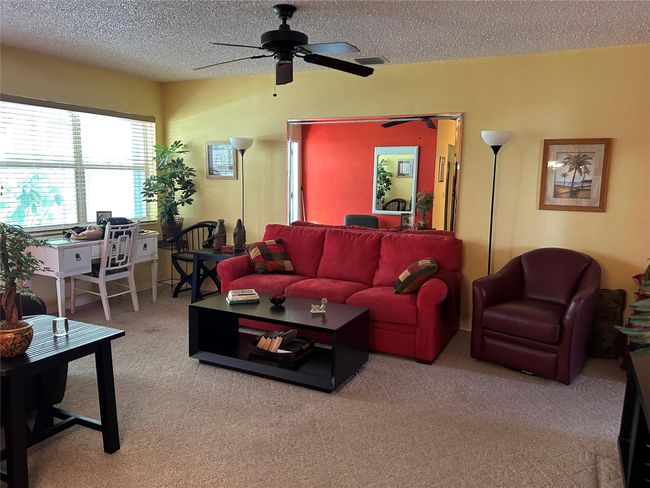 LIVING ROOM | Image 11