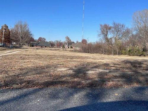 000 Golf Links Road, Joplin, MO, 64804 | Card Image