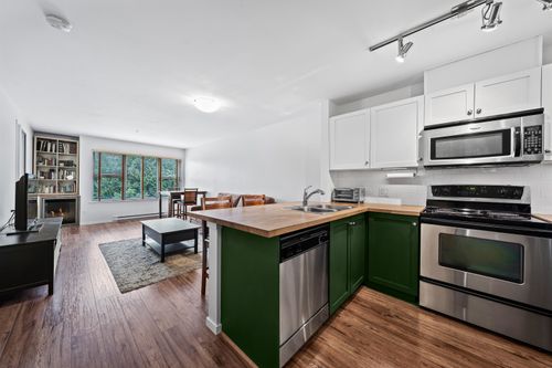 312-315 Knox St, New Westminster, BC, V3L0B5 | Card Image