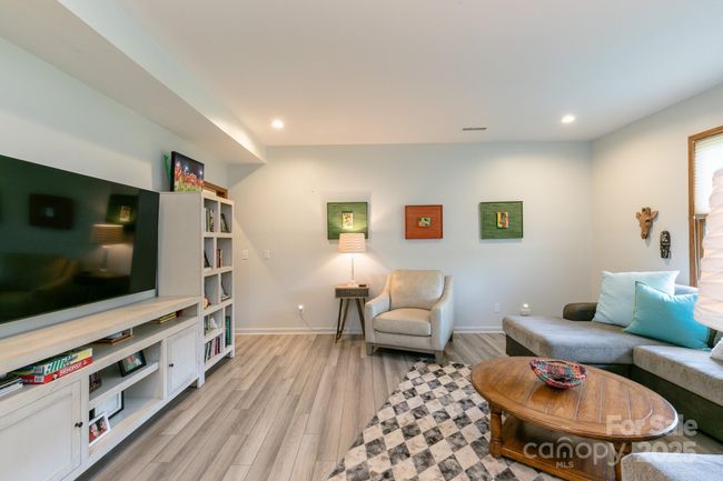 C - 220 Stoney Falls Loop, Condo with 3 bedrooms, 3 bathrooms and null parking in Burnsville NC | Image 23