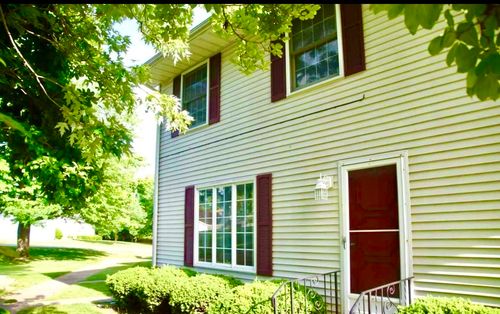 4327 W Tara Cir, Peoria, IL, 61615-2437 | Card Image