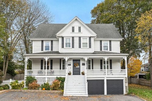 209-209 Washington St, Winchester, MA, 01890-2127 | Card Image