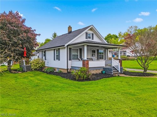 11136 Orrville St Nw, Massillon, OH, 44647-9511 | Card Image