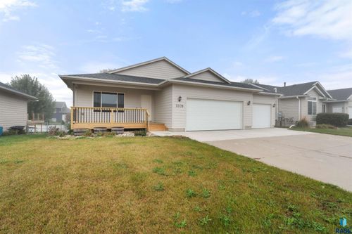 5209 S Mayo Ave Avenue, Sioux Falls, SD, 57106 | Card Image