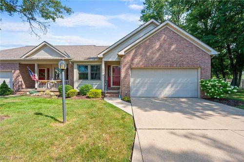 134 Oakley Green Dr, Elyria, OH, 44035-8850 | Card Image