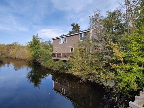 162 Lower Main St, Sunapee, NH, 03782-2801 | Card Image