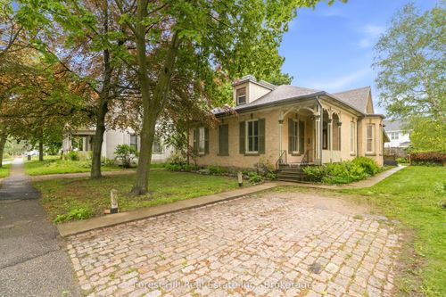 218 Albert Street, Ingersoll, ON, N5C2Y6 | Card Image