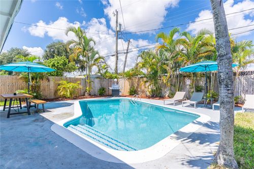 6445 Sw 22nd Ct, Miramar, FL, 33023-2813 | Card Image