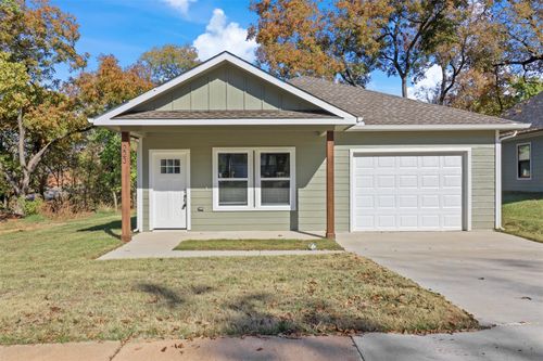 223 W Walker St, Denison, TX, 75020-2566 | Card Image
