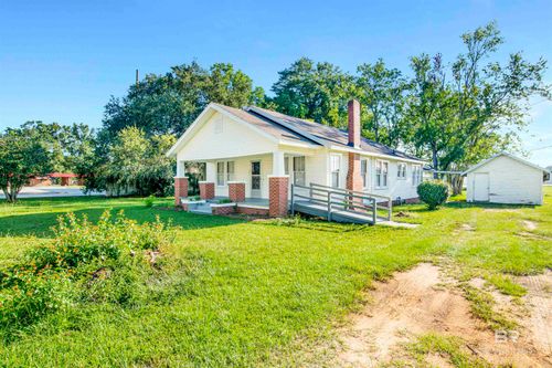 109 Armstrong Ave, Bay Minette, AL, 36507-3152 | Card Image