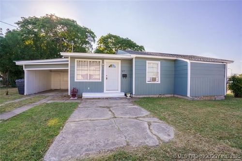 217 H St Nw, Ardmore, OK, 73401-4352 | Card Image