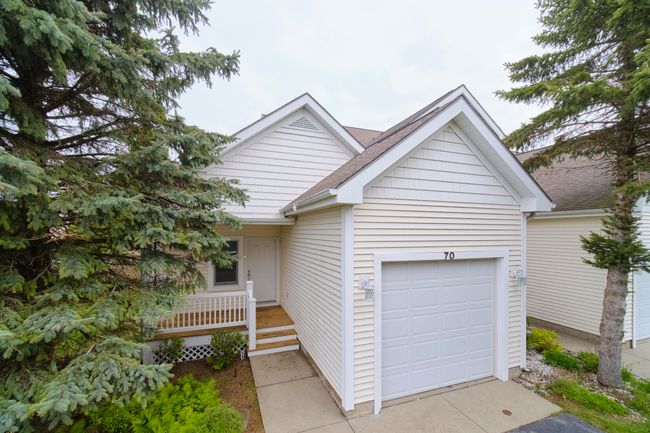 70 Spinnaker Dr, Condo with 2 bedrooms, 3 bathrooms and null parking in Manistee MI | Image 47