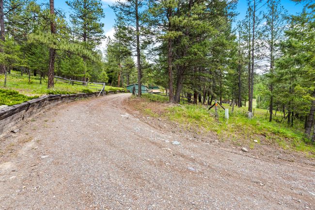 Driveway & gated entry | Image 35