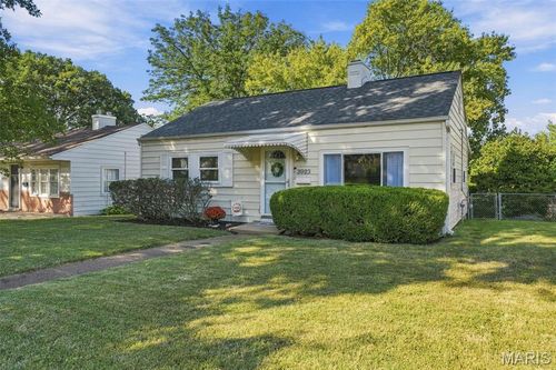 3923 Wenzlick Ave, Saint Louis, MO, 63109-1255 | Card Image