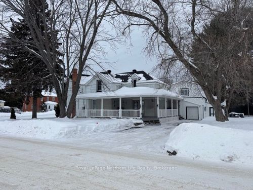 85 Market St, Sturgeon Falls, ON, P2B1W7 | Card Image