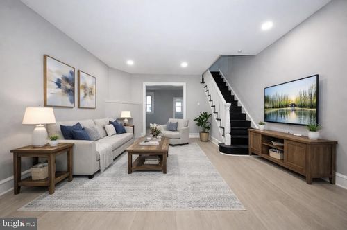 91 Lamport Rd, UPPER DARBY, PA, 19082-4814 | Card Image