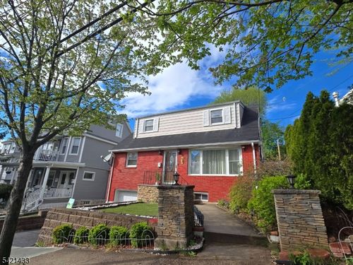 54 Austin St, Ridgefield Park, NJ, 07660-1443 | Card Image