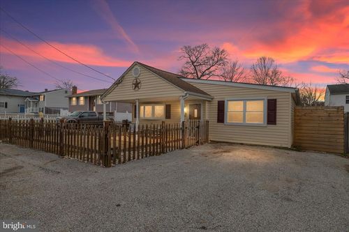 762 208th St, PASADENA, MD, 21122-1634 | Card Image