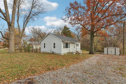 242 Hickory Rd, Pocahontas, IL, 62275-3232 | Card Image