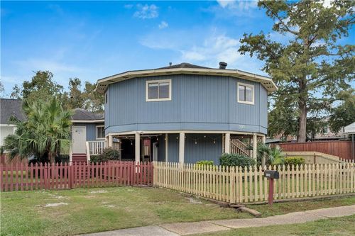 122 Bragg St, New Orleans, LA, 70124-2028 | Card Image