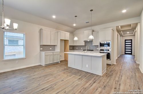 2036 Stephanie Ave, New Braunfels, TX, 78132-0193 | Card Image