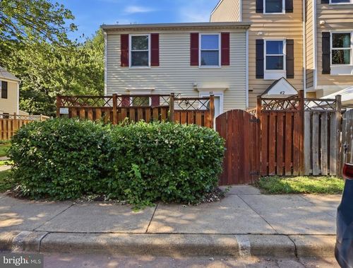 40 Whitechurch Ct, GERMANTOWN, MD, 20874-2857 | Card Image