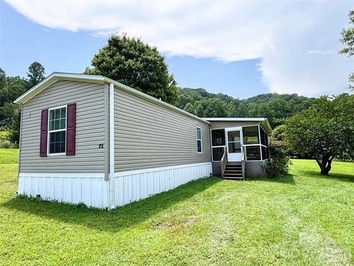 72 S Greenleaf Rd, Hendersonville, NC, 28739-0359 | Card Image
