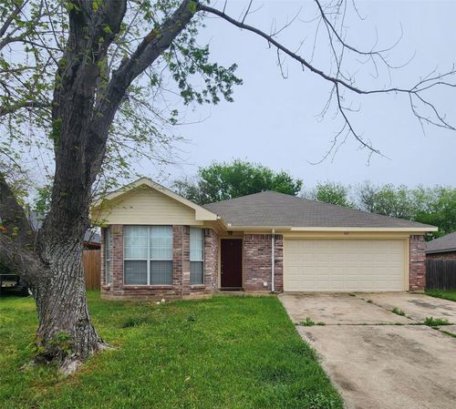 621 Troxell Blvd, Rhome, TX, 76078-4403 | Card Image