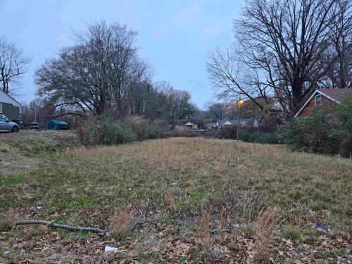 3247 Charlotte Rd, Memphis, TN, 38109-2849 | Card Image