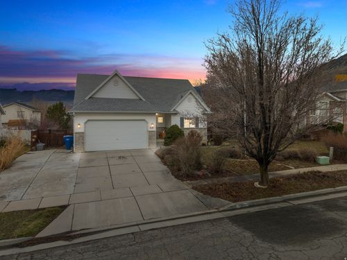 918 E 1375 N, Ogden, UT, 84404-7731 | Card Image