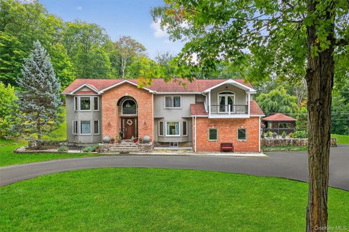 22 Skahen Dr, Tomkins Cove, NY, 10986-1304 | Card Image