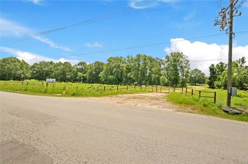 8539 Plum Grove Rd, Cleveland, TX, 77327-5248 | Card Image